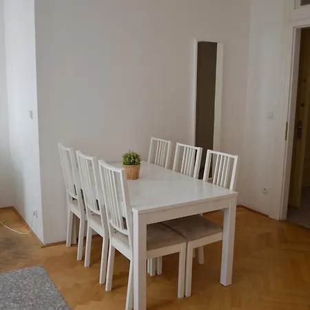 Apartment Theatre Prague