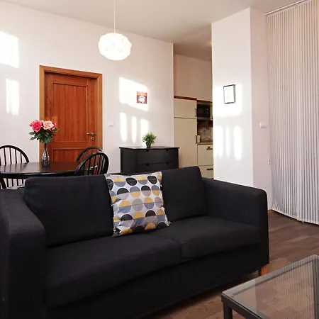 Apartment Theatre Prague